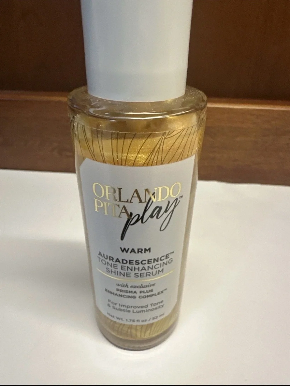 Orlando Pita Play Warm Auradescence Tone Enhancing Shine Serum – 1.75 fl.oz